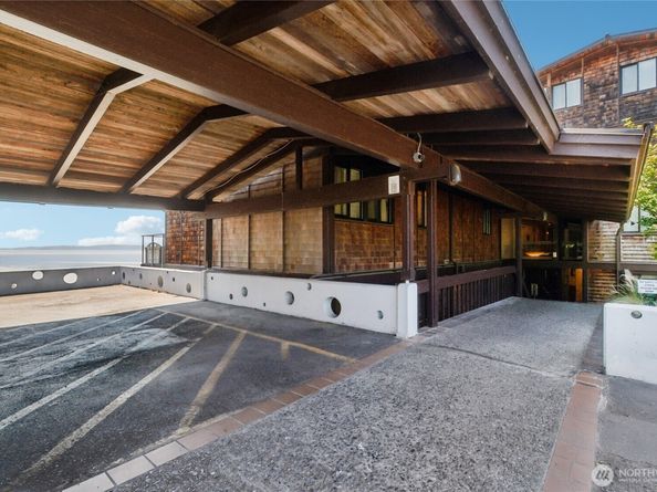 3717 Beach Drive SW 316, Seattle WA 98116