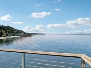 3717 Beach Drive SW 316, Seattle WA 98116