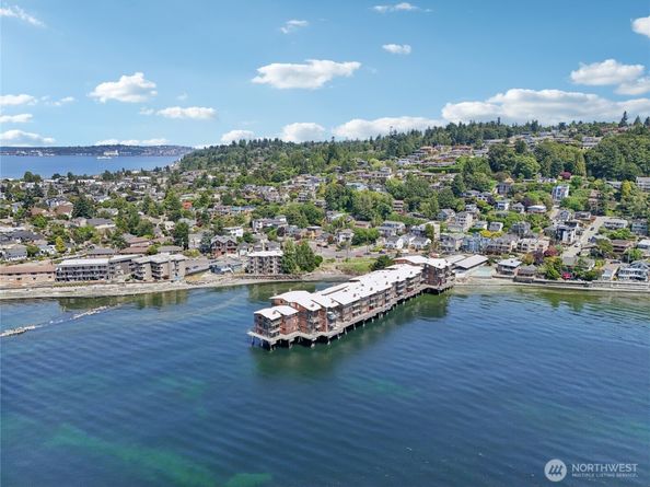 3717 Beach Drive SW 316, Seattle WA 98116