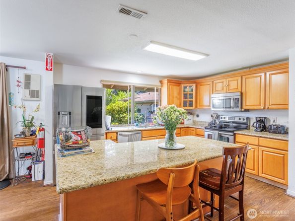 5707 173rd Place SW, Lynnwood WA 98037