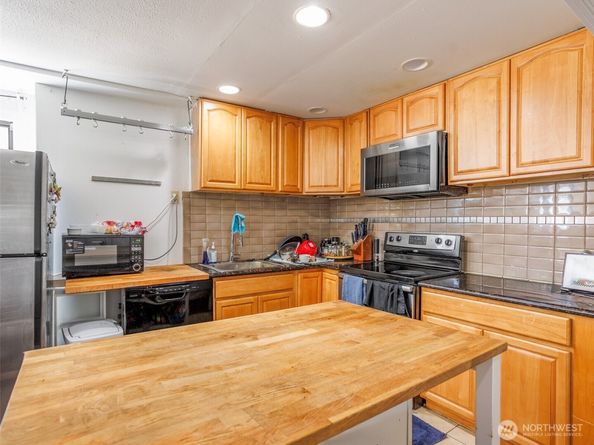 5707 173rd Place SW, Lynnwood WA 98037