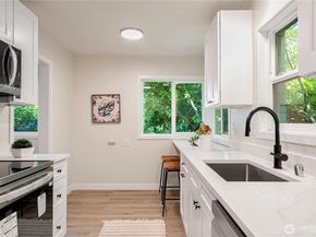 2874 30th Avenue W, Seattle WA 99819