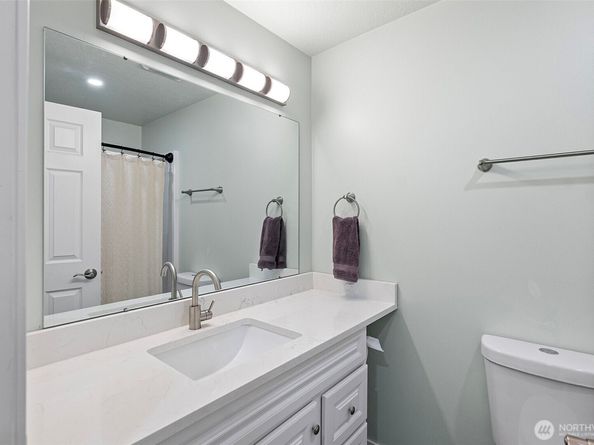 4931 NW Knute Anderson Road, Silverdale WA 98383