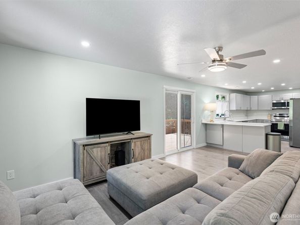 4931 NW Knute Anderson Road, Silverdale WA 98383