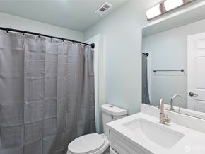 4931 NW Knute Anderson Road, Silverdale WA 98383