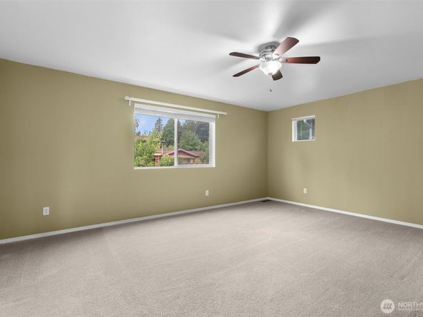 3821 Earendel Avenue, Bremerton WA 98310