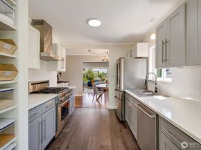 10045 9th Avenue SW, Seattle WA 98146