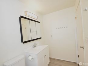2629 Rucker Ave. 3, Everett WA 98201