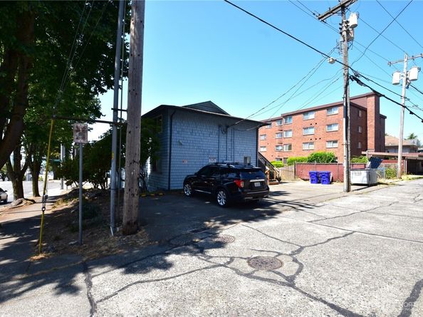 2629 Rucker Ave. 3, Everett WA 98201