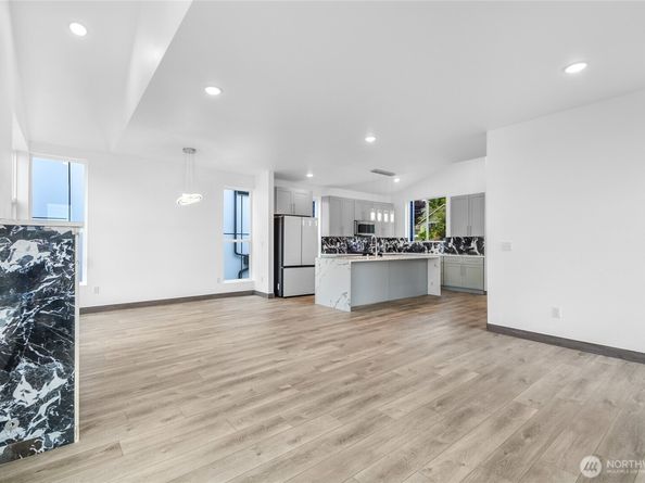 8610 42nd Avenue S, Seattle WA 98118