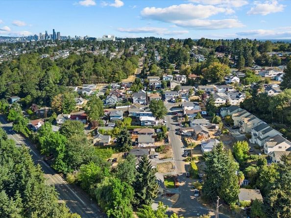 6441 23rd Ave S, Seattle WA 98108
