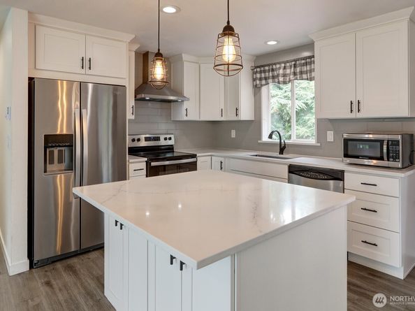 23202 115th Avenue SE, Kent WA 98031