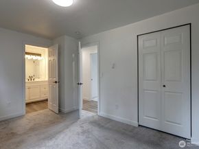 23202 115th Avenue SE, Kent WA 98031