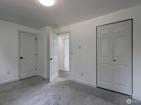 23202 115th Avenue SE, Kent WA 98031