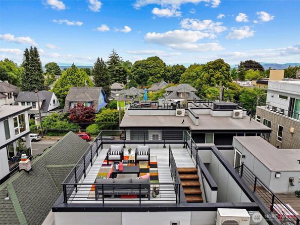 609 15th Avenue E, Seattle WA 98112