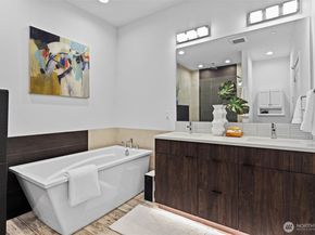 609 15th Avenue E, Seattle WA 98112