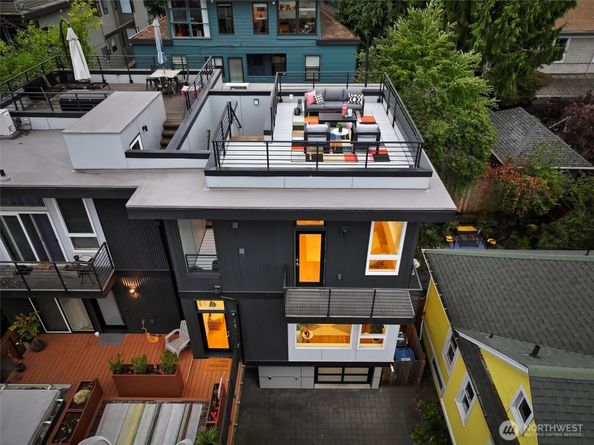 609 15th Avenue E, Seattle WA 98112