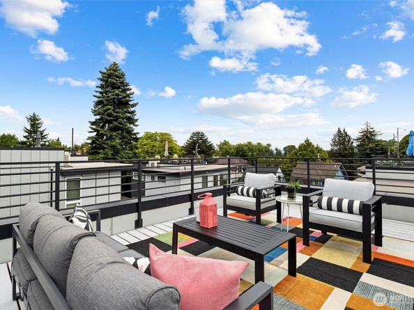 609 15th Avenue E, Seattle WA 98112
