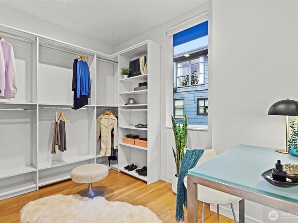 609 15th Avenue E, Seattle WA 98112