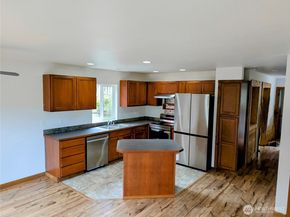 320 N Lafayette Avenue, Bremerton WA 98312
