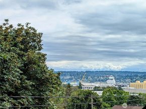 320 N Lafayette Avenue, Bremerton WA 98312