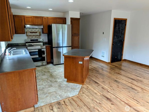 320 N Lafayette Avenue, Bremerton WA 98312
