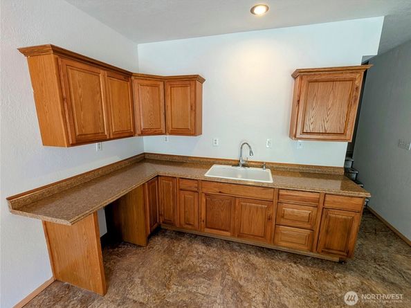 320 N Lafayette Avenue, Bremerton WA 98312
