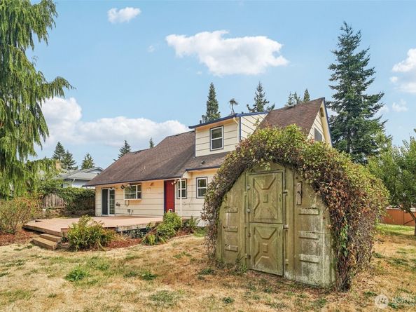 7123 192nd Place SW, Lynnwood WA 98036