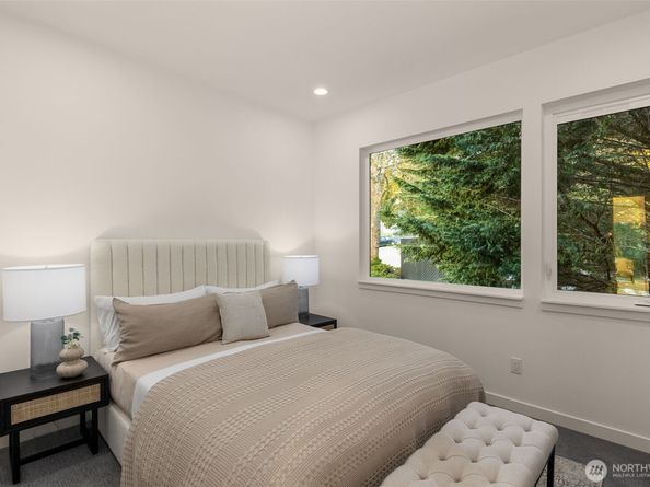 12705 NE 144th Street E, Kirkland WA 98034