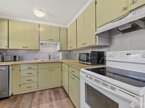23502 PETERSON Drive, Mountlake Terrace WA 98043