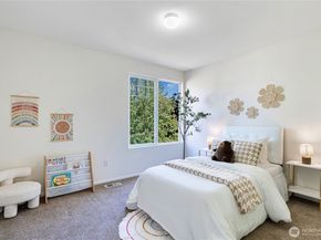 25133 SE 43rd Place, Sammamish WA 98029