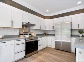 25133 SE 43rd Place, Sammamish WA 98029