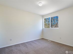 25133 SE 43rd Place, Sammamish WA 98029