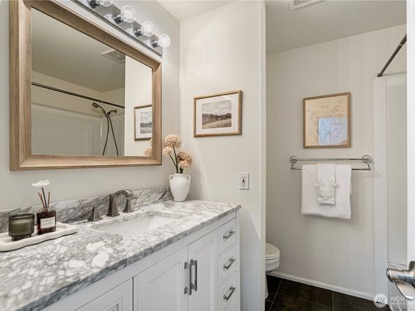 25133 SE 43rd Place, Sammamish WA 98029