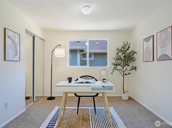 25133 SE 43rd Place, Sammamish WA 98029