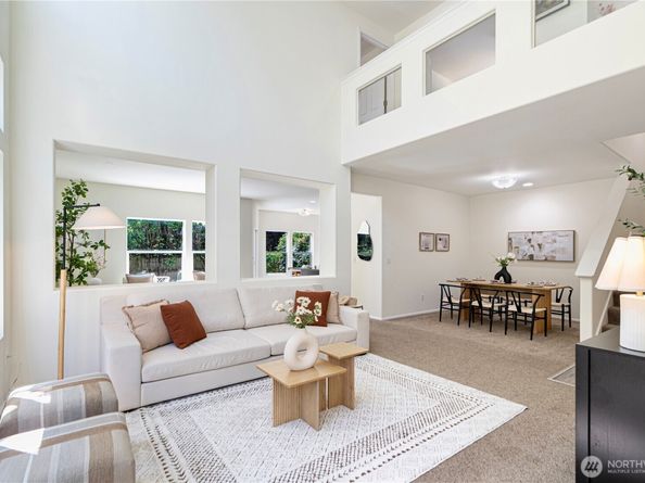 25133 SE 43rd Place, Sammamish WA 98029