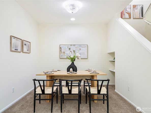 25133 SE 43rd Place, Sammamish WA 98029