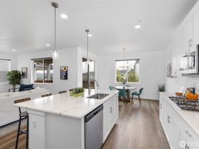 10212 Ramble Drive NW, Bremerton WA 98311