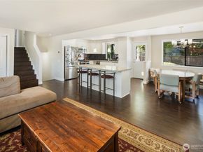 9116 10th Avenue SE, Everett WA 98208