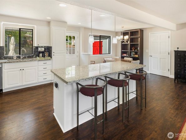 9116 10th Avenue SE, Everett WA 98208