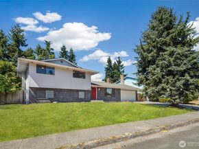 9116 10th Avenue SE, Everett WA 98208