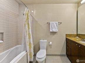 909 5th Avenue 2105, Seattle WA 98164