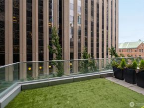 909 5th Avenue 2105, Seattle WA 98164
