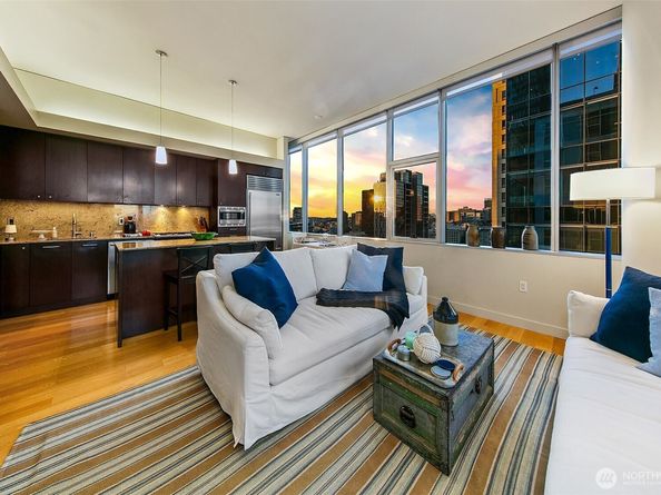 909 5th Avenue 2105, Seattle WA 98164