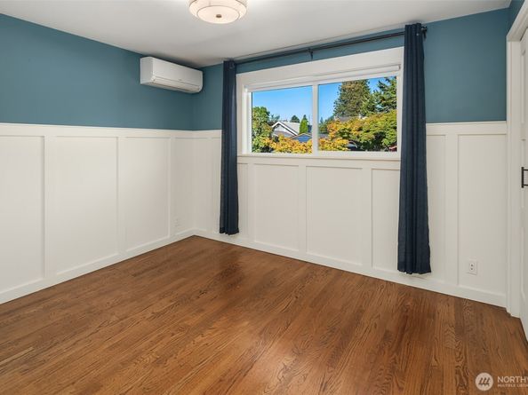 6040 49th Avenue SW, Seattle WA 98136