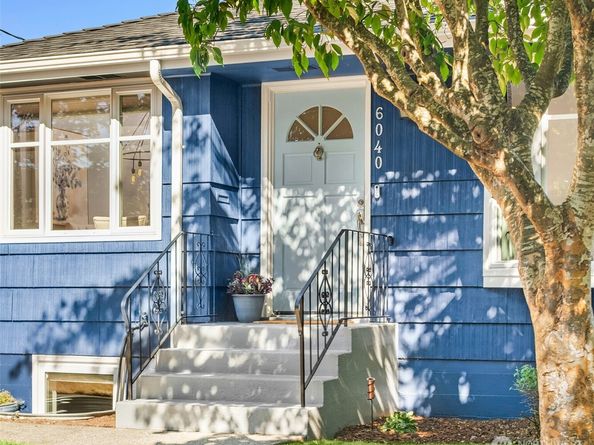6040 49th Avenue SW, Seattle WA 98136