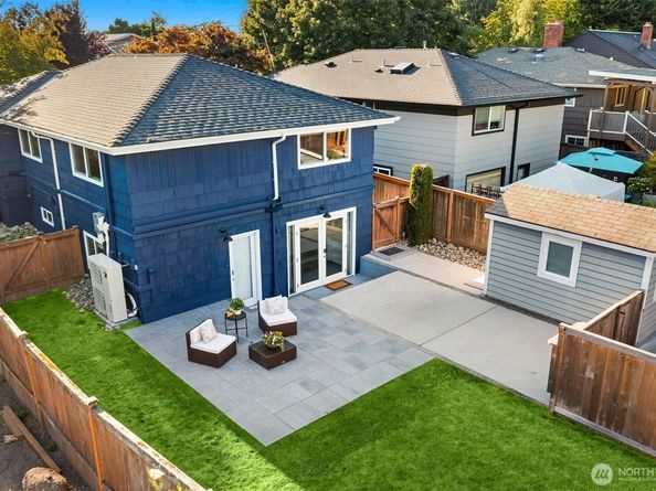 6040 49th Avenue SW, Seattle WA 98136