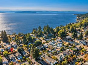 6040 49th Avenue SW, Seattle WA 98136