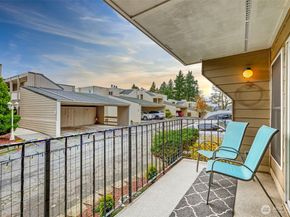 525 Lebo Boulevard G1, Bremerton WA 98310