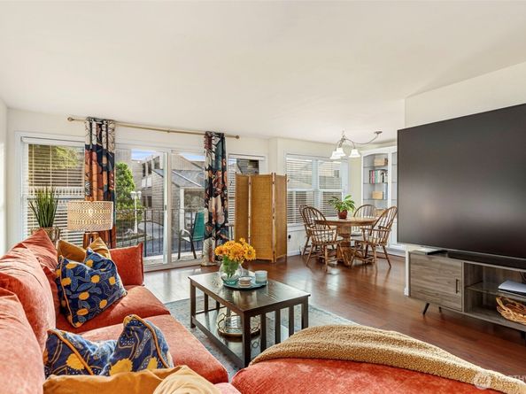 525 Lebo Boulevard G1, Bremerton WA 98310